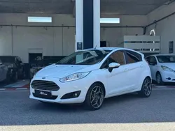 Blanc Utilisé 2017 Ford Fiesta Titanium Citadine | 8 990 € (Prix juste)