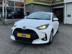 Blanc Nouvelle 2024 Toyota Yaris Hybrid Citadine | 23 048 € (Bon prix)