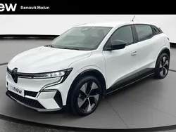 Blanc Utilisé 2022 Renault Mégane Equilibre Berline | 23 900 € (Prix juste)