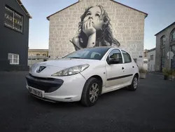 Blanc Utilisé 2011 Peugeot 206 Berline | 3 500 € (Bon prix)