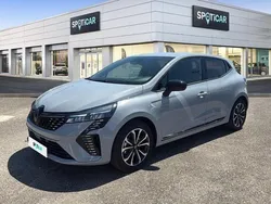 Gris Utilisé 2024 Renault Clio V Techno | 20 990 € (Prix juste)