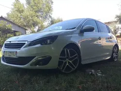 Blanc Utilisé 2013 Peugeot 308 Berline | 6 500 €