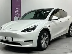 Utilisé 2023 Tesla Model Y SUV | 29 999 €
