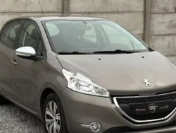 Gris Utilisé 2013 Peugeot 208 Active Citadine | 4 990 € (Prix juste)