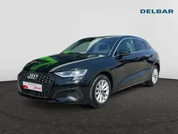 Gris Utilisé 2023 Audi A3 Sportback Business Berline | 27 990 € (Prix assez cher)