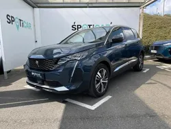 Bleu Utilisé 2024 Peugeot 5008 Allure Monospace | 33 790 € (Prix assez cher)