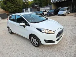 Blanc Utilisé 2015 Ford Fiesta Citadine | 7 990 €