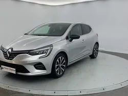 Utilisé 2024 Renault Clio V Techno Citadine | 20 869 € (Prix juste)
