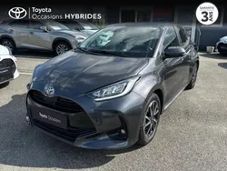 Gris Utilisé 2024 Toyota Yaris Design | 18 990 € (Prix juste)