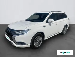 Blanc Utilisé 2018 Mitsubishi Outlander P-HEV Invite+ | 20 950 € (Prix juste)