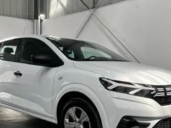 Utilisé 2023 Dacia Sandero Essentiel Citadine | 13 990 € (Prix juste)