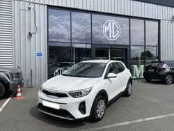 Utilisé 2021 Kia Stonic Motion SUV | 14 490 € (Prix assez cher)