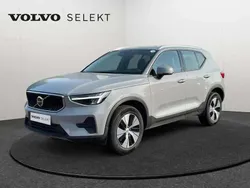Gris Utilisé 2024 Volvo XC40 Core SUV | 32 810 € (Prix juste)