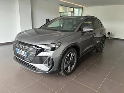 Gris typhon métallisé Utilisé 2025 Audi Q4 e-tron S-Line SUV | 61 780 € (Prix juste)