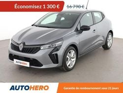Gris Utilisé 2024 Renault Clio V Evolution Citadine | 15 490 € (Bon prix)