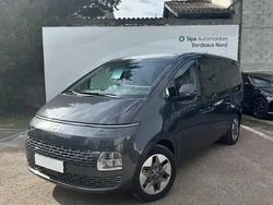 Graphite gray metallic. Utilisé 2025 Hyundai Staria Van | 51 709 €