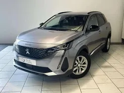 Gris Utilisé 2022 Peugeot 3008 Style SUV | 22 490 € (Bon prix)