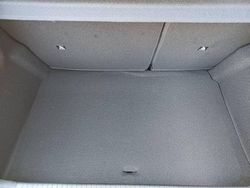 Noir Utilisé 2025 Peugeot 208 Style Citadine | 17 990 € (Prix assez cher)