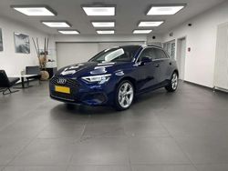Bleu Utilisé 2024 Audi A3 Sportback S-Line Citadine | 33 743 € (Prix assez cher)