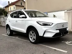 Blanc Utilisé 2023 MG ZS Comfort Berline | 26 590 € (Prix cher)