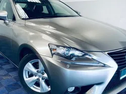 Utilisé 2013 Lexus IS300h Berline | 13 490 € (Prix cher)