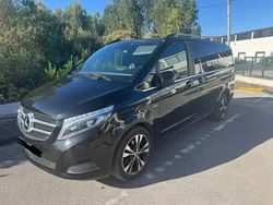 Noir Utilisé 2014 Mercedes V220 Executive Monospace | 25 000 €