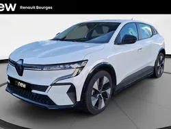 Blanc Utilisé 2023 Renault Mégane Equilibre Berline | 23 490 € (Prix juste)