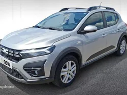 Gris Utilisé 2024 Dacia Sandero Expression Citadine | 16 598 € (Prix juste)