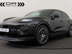 Noir Nouvelle 2025 Porsche Macan SUV | 92 995 € (Prix assez cher)