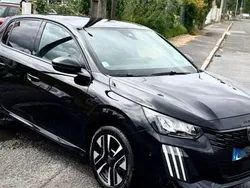 Noir Utilisé 2024 Peugeot 208 Allure Citadine | 15 990 € (Super prix)