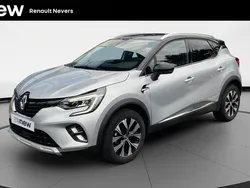 Gris Utilisé 2024 Renault Captur Techno SUV | 22 490 € (Prix cher)