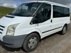 Blanc Utilisé 2010 Ford Transit Monospace | 8 300 €