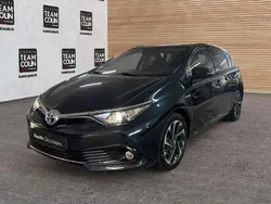 Utilisé 2016 Toyota Auris Hybrid Design Berline | 15 900 € (Prix juste)