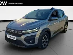 Gris Utilisé 2024 Dacia Sandero Expression Citadine | 15 999 € (Prix juste)
