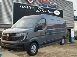 Noir Nouvelle 2025 Renault Master Van | 39 900 € (Prix cher)