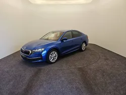 Bleu Utilisé 2024 Skoda Octavia Berline | 30 990 € (Bon prix)
