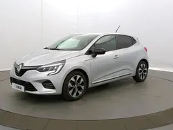Gris Utilisé 2023 Renault Clio V Evolution Citadine | 15 890 € (Bon prix)