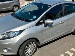 Argent Utilisé 2011 Ford Fiesta Trend Citadine | 7 650 € (Prix cher)