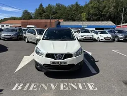Blanc Utilisé 2015 Nissan Qashqai SUV | 5 990 € (Bon prix)
