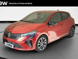 Rouge Utilisé 2024 Renault Clio V Techno Citadine | 18 990 € (Prix assez cher)