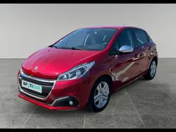 Rouge Utilisé 2019 Peugeot 208 Signature Sky Citadine | 8 990 € (Prix juste)
