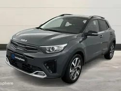 Gris Utilisé 2021 Kia Stonic GT-Line SUV | 18 299 € (Prix juste)