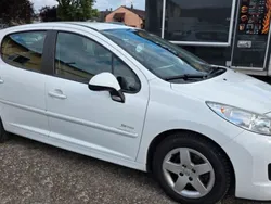 Blanc Utilisé 2012 Peugeot 207 Forever Citadine | 5 990 €