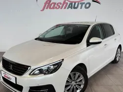Blanc Utilisé 2020 Peugeot 308 Berline | 8 900 € (Prix juste)