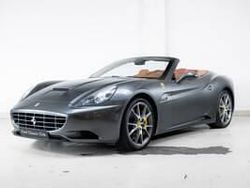 Gris Utilisé 2010 Ferrari California Cabriolet | 109 500 € (Prix assez cher)