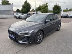 Gris Utilisé 2024 Ford Focus ST-Line X Berline | 22 999 € (Prix juste)