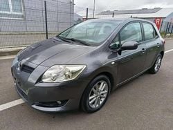 Gris Utilisé 2009 Toyota Auris Berline | 3 500 €