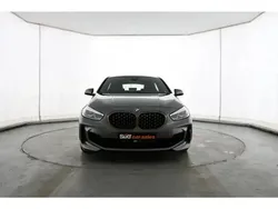 Gris Utilisé 2023 BMW 135 Sport Line Citadine | 35 990 € (Prix assez cher)