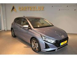 Bleu Nouvelle 2025 Hyundai i20 Berline | 23 487 € (Prix assez cher)