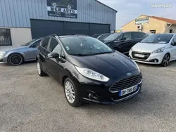 Noir Utilisé 2014 Ford Fiesta Titanium Citadine | 5 990 € (Prix juste)